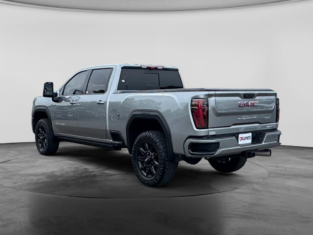 Used 2025 GMC Sierra 3500 AT4 w/ AT4 Premium Plus Package AWD/4WD image 8