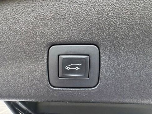 Used 2021 Chevrolet TrailBlazer RS w/ Sun and Liftgate Package AWD/4WD image 10