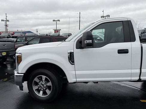 Certified 2018 Ford F250 XLT image 11