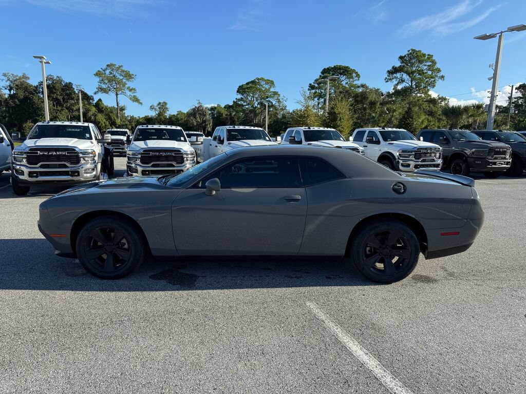 Used 2023 Dodge Challenger SXT RWD image 6