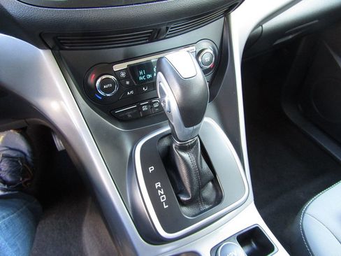 Used 2016 Ford C-MAX SE image 17