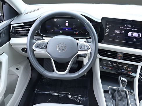 Used 2026 Volkswagen Jetta S FWD image 15