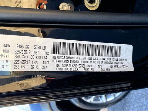 Used 2019 Jeep Cherokee Latitude Plus w/ Cold Weather Group image 36