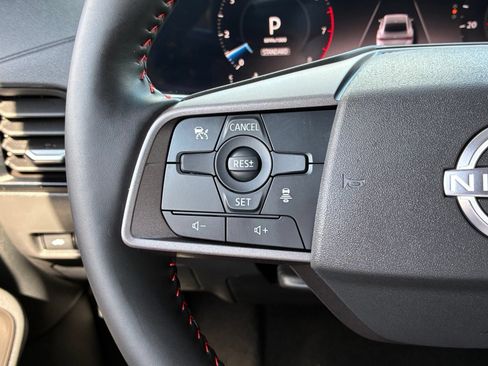 Used 2026 Nissan Sentra SR w/ Floor Mat Package FWD image 20
