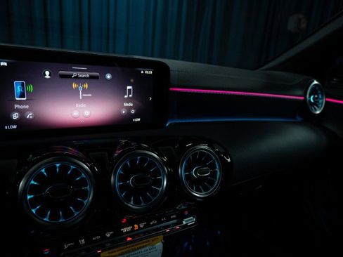 New 2025 Mercedes-Benz CLA 250 4MATIC image 17