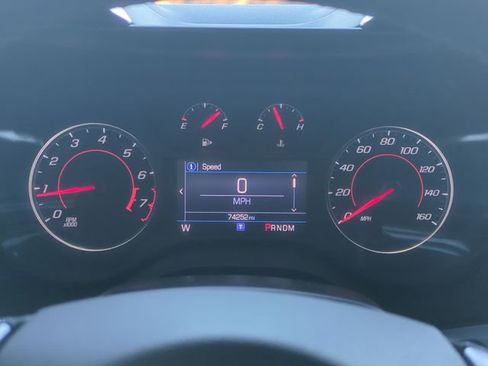 Used 2020 Chevrolet Camaro LT w/ Technology Package RWD image 32