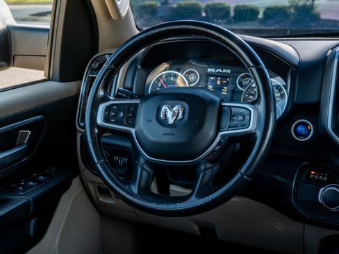 Used 2019 RAM 1500 Big Horn RWD image 19
