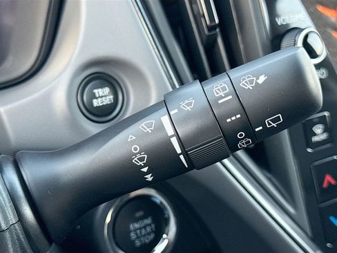 Certified 2025 Subaru Crosstrek 2.5i Limited w/ Crosstrek Mirror Package image 17