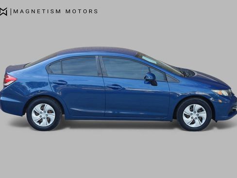 Used 2013 Honda Civic LX image 2