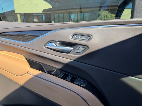 Certified 2023 Cadillac Escalade ESV Sport w/ Touring Package image 25