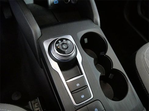 Certified 2022 Ford Escape SE w/ Cold Weather Package image 18