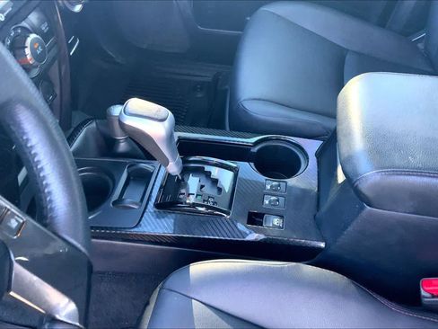 Used 2022 Toyota 4Runner TRD Off-Road Premium w/ Moonroof Package AWD/4WD image 17