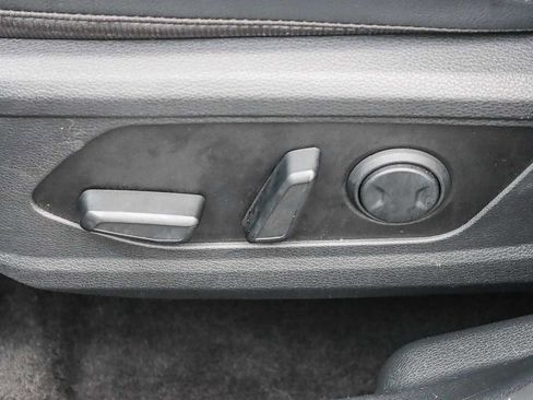 Used 2023 Kia Sportage EX image 19