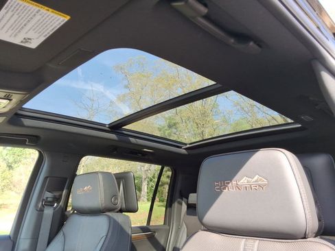 New 2026 Chevrolet Suburban High Country AWD/4WD image 26