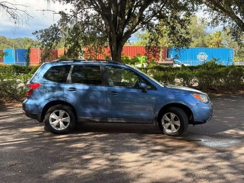 Used 2016 Subaru Forester 2.5i Premium w/ All-Weather Package AWD/4WD image 4