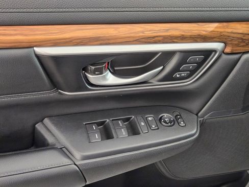Used 2020 Honda CR-V Touring image 25