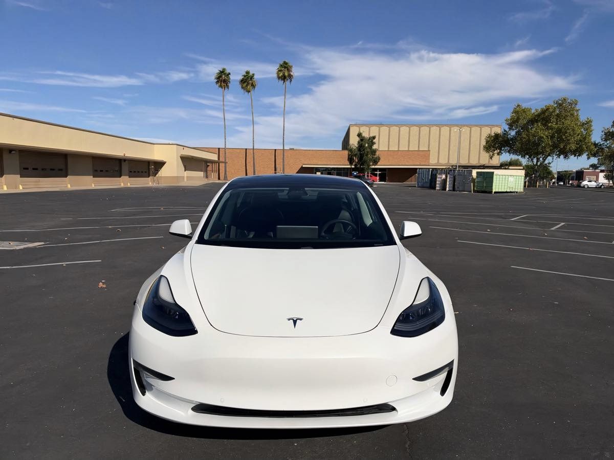 Used 2021 Tesla Model 3 Standard Range Plus RWD image 2