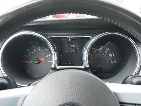 Used 2005 Ford Mustang Premium RWD image 15