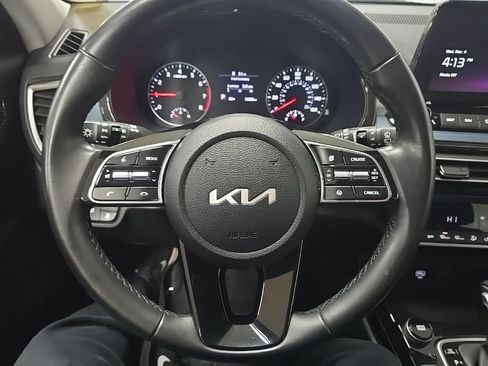 Used 2023 Kia Seltos S w/ Navigation Package AWD/4WD image 19