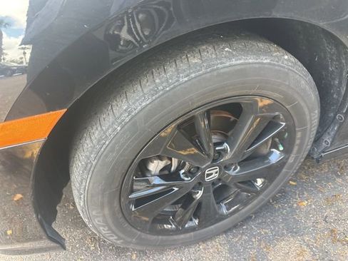 Certified 2024 Honda Odyssey Sport image 11