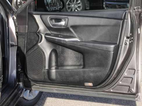 Used 2017 Toyota Camry LE image 35