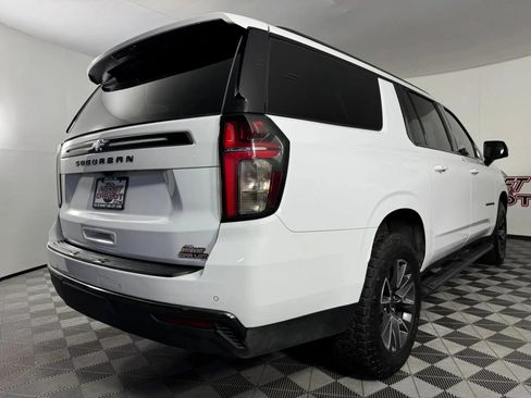 Used 2022 Chevrolet Suburban Z71 w/ Luxury Package AWD/4WD image 28