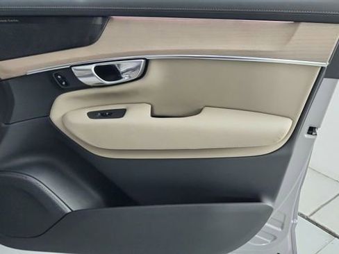 Certified 2026 Volvo XC90 B6 Plus w/ Protection Package Premier AWD/4WD image 40