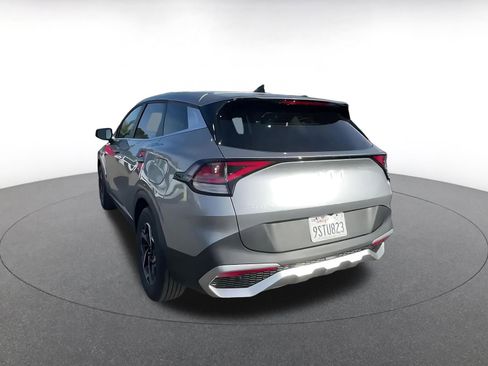 Used 2025 Kia Sportage LX image 11