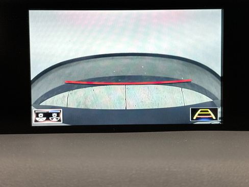 Used 2022 Lexus UX 200 image 15