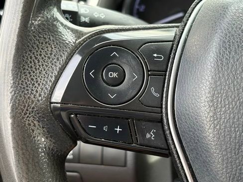 Used 2019 Toyota Camry LE FWD image 18