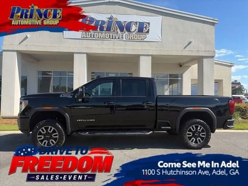 Used 2021 GMC Sierra 2500 AT4 w/ AT4 Preferred Package AWD/4WD image 1