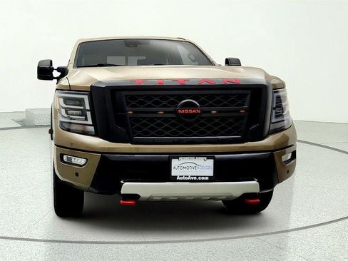Used 2022 Nissan Titan PRO-4X AWD/4WD image 2