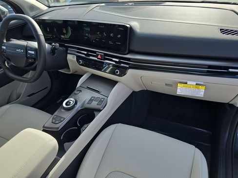 New 2026 Kia Sportage EX AWD/4WD image 12