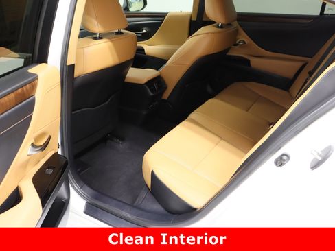 Used 2025 Lexus ES 350 w/ Premium Package image 30