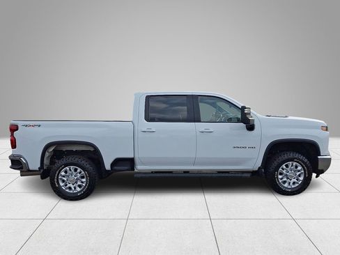 Used 2024 Chevrolet Silverado 3500 LT w/ Convenience Package AWD/4WD image 8