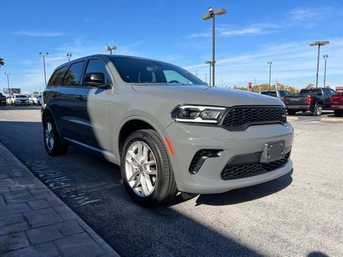 Certified 2023 Dodge Durango GT image 5