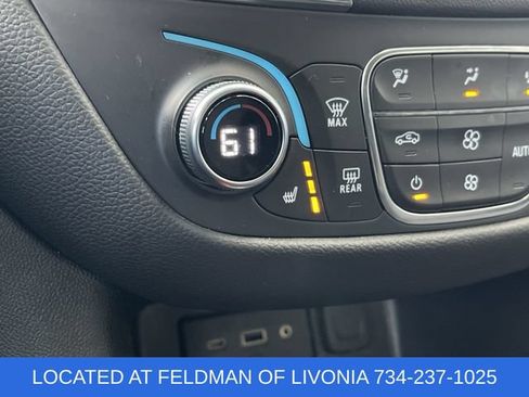 Used 2023 Chevrolet Equinox LT FWD image 34