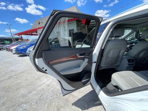 Used 2022 Audi Q5 2.0T Prestige AWD/4WD image 15