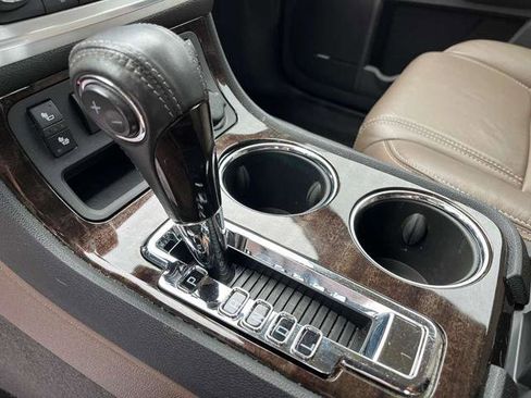 Used 2014 GMC Acadia SLT image 28