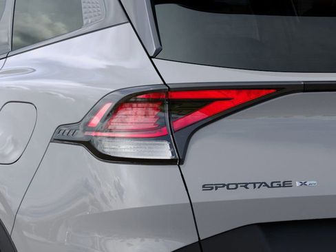 New 2025 Kia Sportage X-Pro image 11