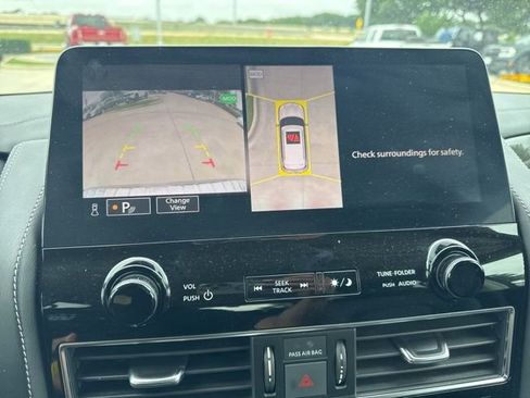 Used 2024 INFINITI QX80 Luxe RWD image 15