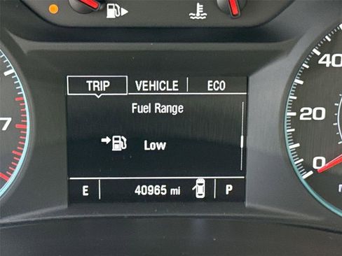 Used 2025 Chevrolet Malibu LT FWD image 11