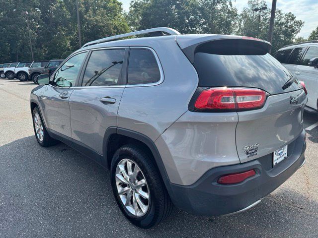 Used 2016 Jeep Cherokee Limited AWD/4WD image 5
