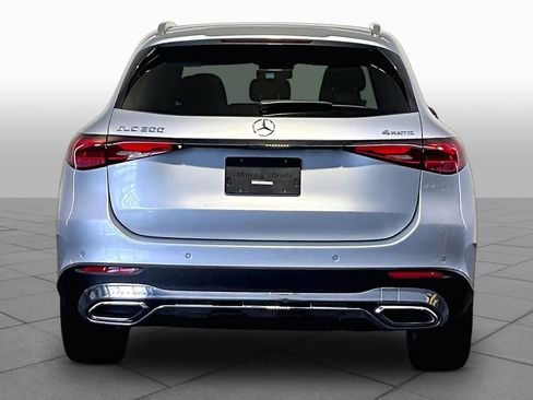 Certified 2026 Mercedes-Benz GLC 300 4MATIC image 5