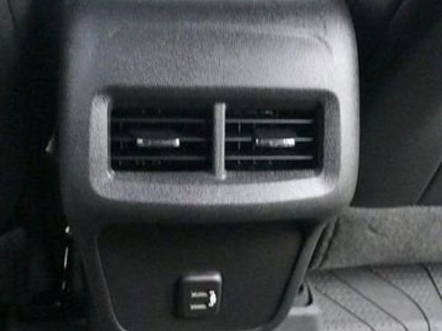 Used 2023 Chevrolet Equinox RS AWD/4WD image 13