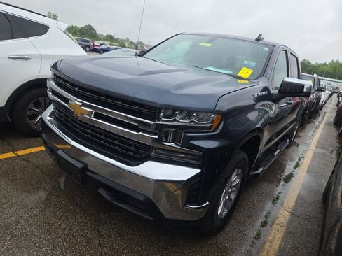 Used 2019 Chevrolet Silverado 1500 LT w/ All-Star Edition AWD/4WD image 2