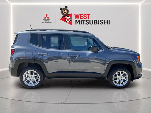 Used 2023 Jeep Renegade Latitude w/ Sun & Fun Group image 6