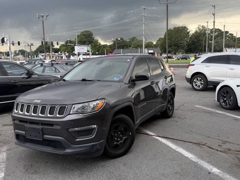 Used 2020 Jeep Compass Sport FWD image 4