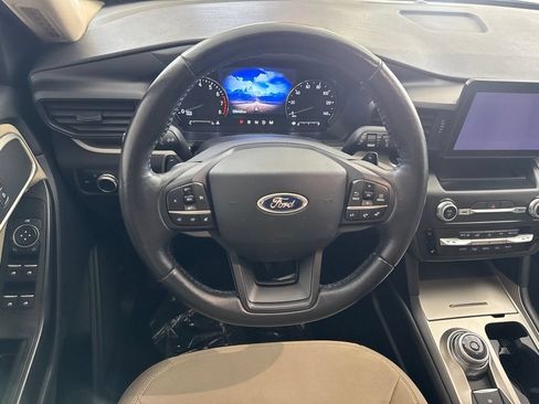 Used 2020 Ford Explorer XLT w/ Comfort Package AWD/4WD image 29