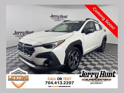 Used 2025 Subaru Crosstrek 2.5i Premium AWD/4WD image 1